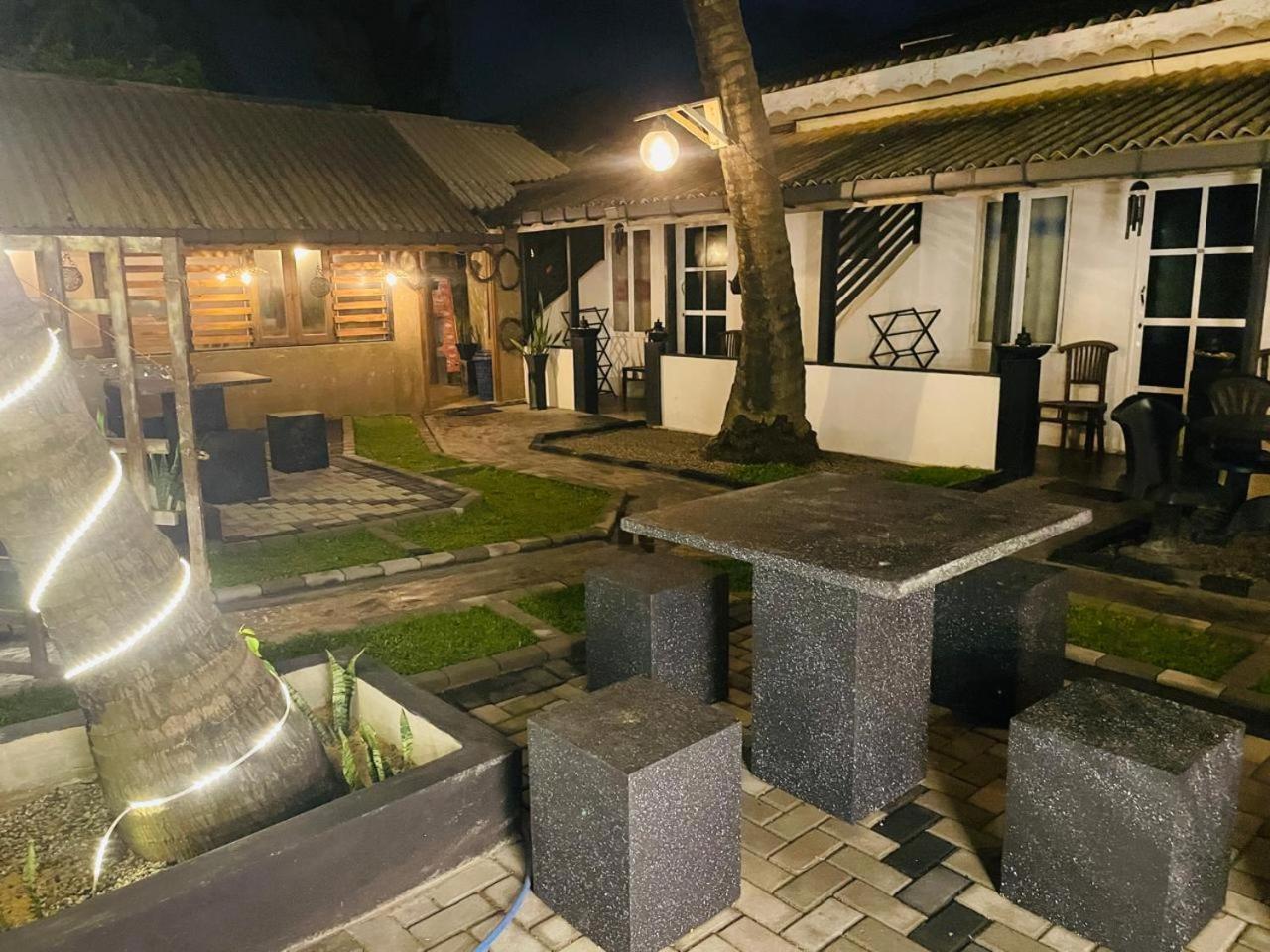 Winston Sea Front Villa Негомбо Екстериор снимка